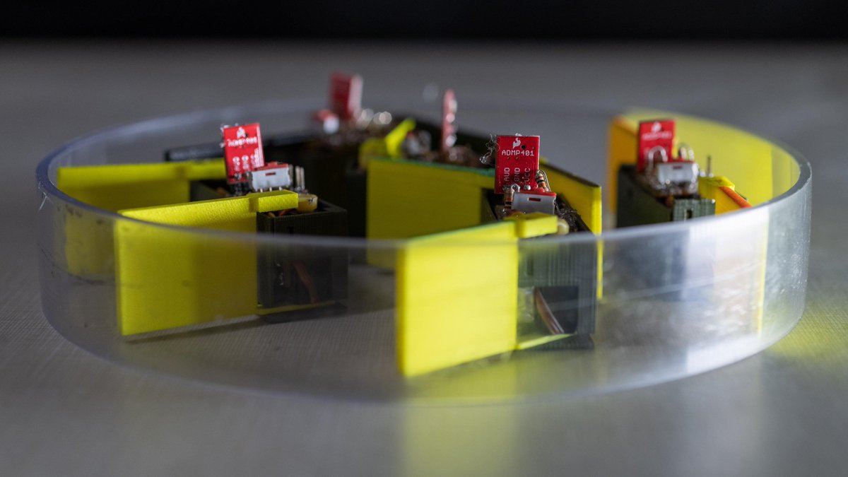 arduino's tweet photo. Researchers have developed shape-shifting robots made from smaller bots that work together: https://t.co/xxilVtkqDv https://t.co/uiKV1mhy5P