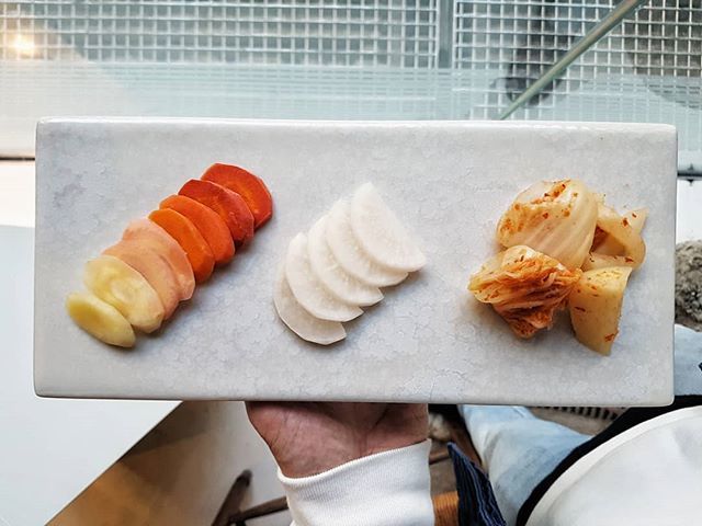 Pickle plate for <a href="/sandorkraut/">Sandor Katz</a>'s talk on fermentation last night at 180 with <a href="/honeyandco/">Itamar Srulovich</a>. Pleasure having the great man in town. Heritage carrots from <a href="/flourishproduce/">calixta killander</a> 👌 with coriander, daikon + lemongrass, and a kimchi.

#thefoodtalks