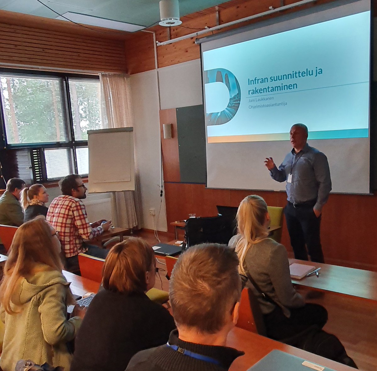 EsriFinland's tweet photo. #dmCity-ekosysteemin kumppanit @MFilesSuomi,
Kosila ja @Civilpoint esittäytyivät eilen #KuntaSIG-seminaarin runsaalle yleisölle. Yhteistyö on voimaa, kiitos kumppanit! https://t.co/DjCqjiosqN