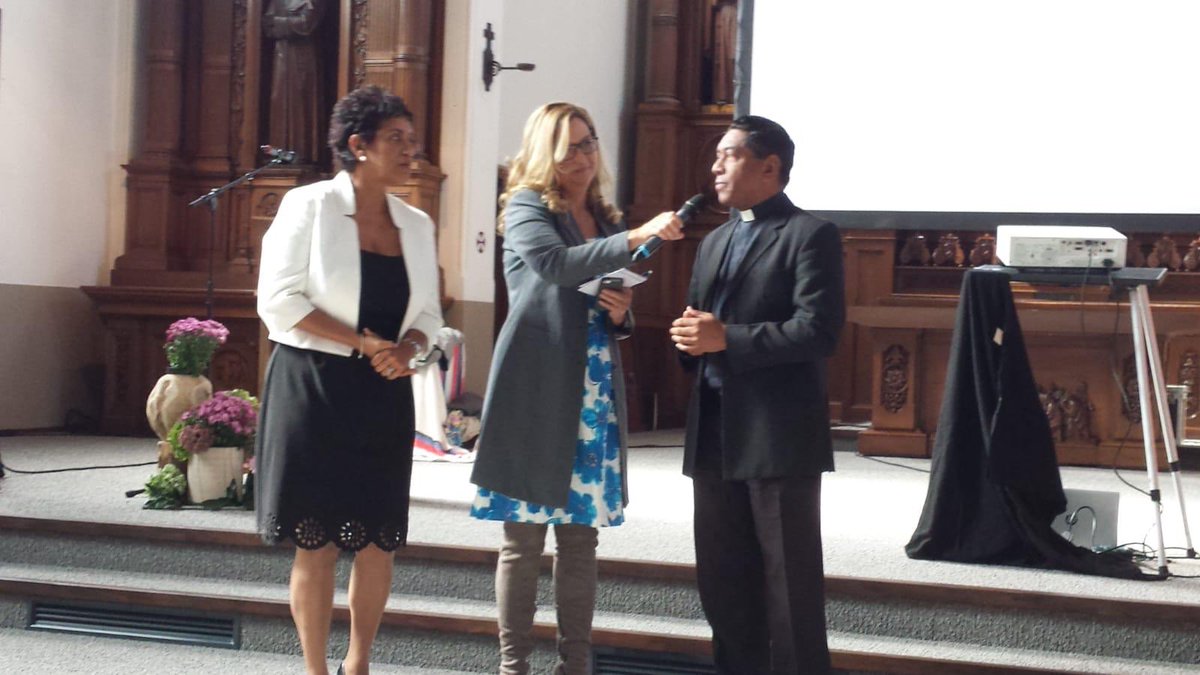 Cordaid's tweet image. Pastor Ivan Perez en Marugia Janga van @caritascw vertellen hoe zij #vluchtelingen uit # Venezuela helpen op #Curaçao en #Bonaire @Cordaid, @vastenactie en @BisdomDenBosch #sharejourney