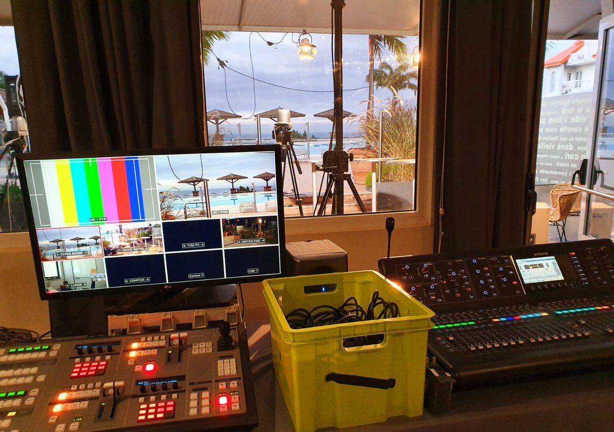 #teamspirit #OneDEF
Découvrir l'intensité du business réunionnais #BtoB  <a href="/OrangeReunion/">Orange Réunion</a> à #OBTour, rencontrer nos clients #digitalisation #5G #IoT, animer le Live Entreprises avec vous furent un immense plaisir. Merci
 <a href="/rab_pro/">Franck Rabourg</a> <a href="/pierreclement_/">Pierre Clement</a> 
<a href="/FrancoisGUY09/">François GUY</a> <a href="/JMEscalettes/">JM Escalettes</a>