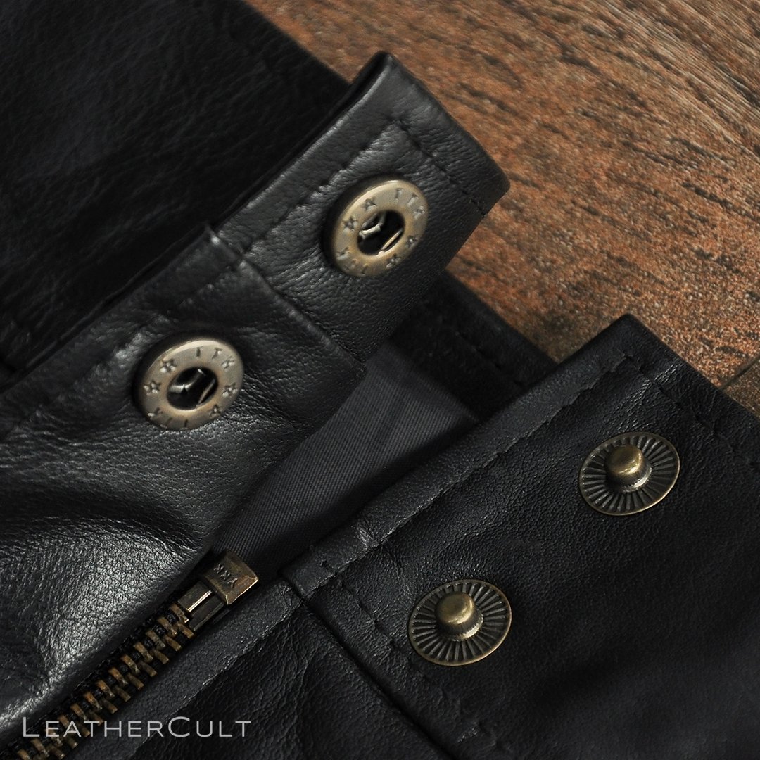 leathercult's tweet photo. For Elvis Presley fans
Shop the jacket now at: https://t.co/G9NbiOtCHo
#leatherfashion #leatherjacket #ElvisPresley #elvisjacket https://t.co/bcpT7QQm61