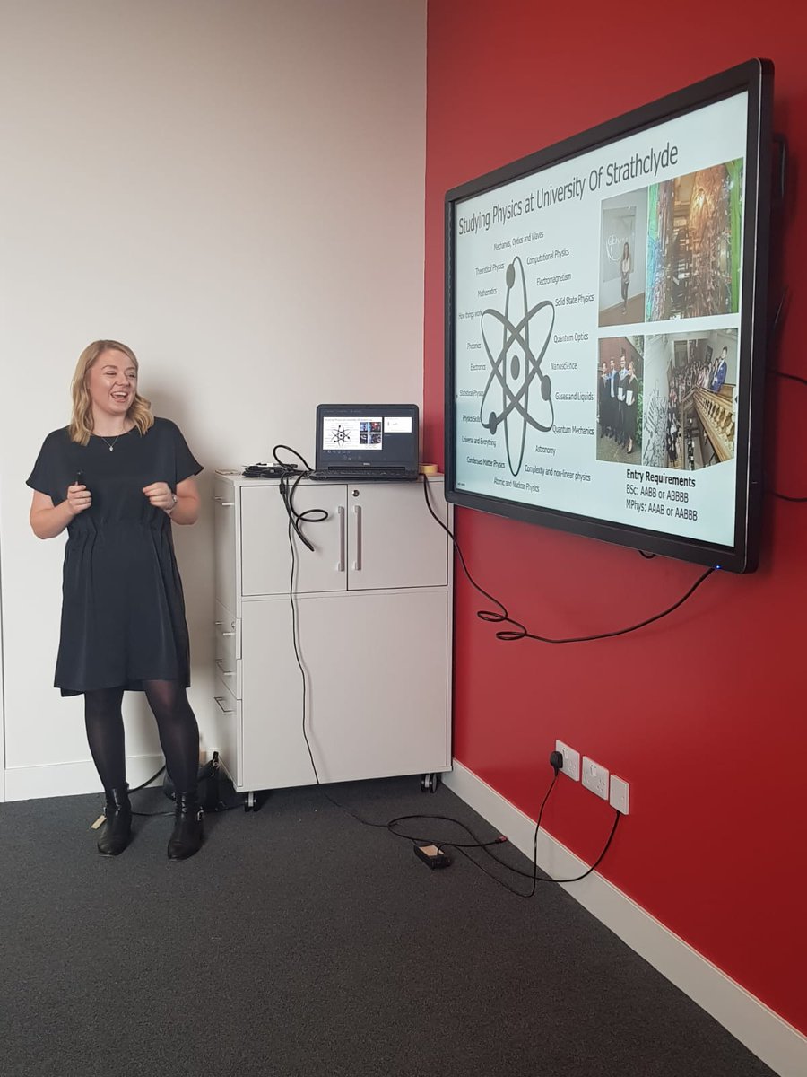 MedDevicesCDT's tweet photo. Year 2 student, Lily Confield, sharing her university experience to Lochaber High School and Mallaig High School pupils on behalf of Developing Young Workforce West Highland and Engineering Development Trust in Fort William to encourage more girls to pursue STEM degrees. https://t.co/vdHN0OvYIS