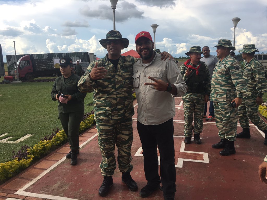 OmarPSUV_'s tweet photo. #20Sep seguimos consolidando la Unión Cívico-Militar para la Defensa Integral de la Patria. @ADI524Chaima Lista! #MiliciaBolivariana @ZODI_Monagas52 @REDI_Oriente @NicolasMaduro @dcabellor @yelitzePSUV_ @PartidoPSUV @Raul_Brazon #DiálogoYPaz https://t.co/wFKQRagXgW