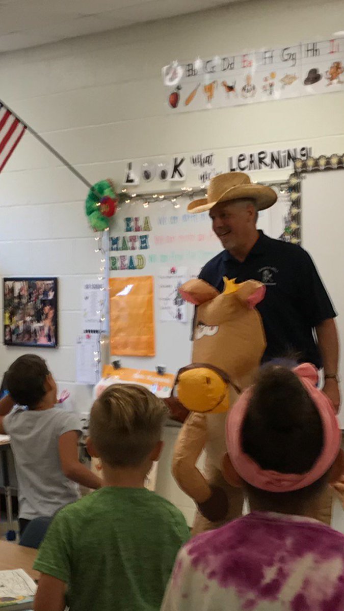 ArnoldMillES1's tweet photo. Horse Man visited students and teachers at AMES today as a reward for exceeding the Boosterthon goal!  Great job, Mustangs!  Here he is in Ms. Pietrzak's room.  @CherokeeSchools #boosterthon @CcsdCares https://t.co/k9ugReQwUO
