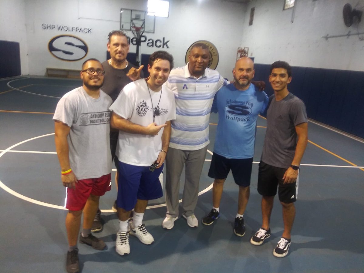 SHPWolfpack's tweet photo. With all the coaches who have come in and out of the gym this fall I’d like to #FBF to open gym last year at #ThePack when @UTAMavsMBB #SnoopJohnson was the 1ST COACH to come check out our players. Great picture of 18-19 coaching staff! #RIPCoachRob #Wolfpack #SHPBasketball https://t.co/zexw8Pi6gW