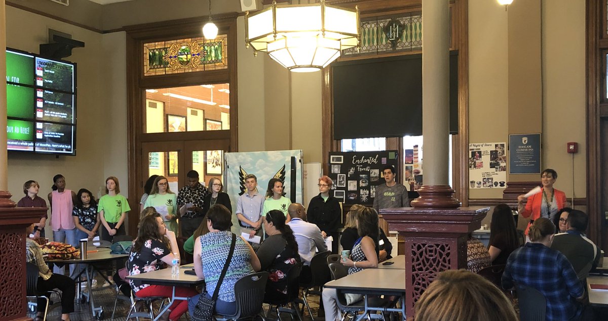 BeckyAshe's tweet photo. ILI participants meet their student Gryphon Guides for their tour of @LNSTEMAC as our first school visit for the year. Let the idea-sharing begin! @theTSIN #TNSTEM https://t.co/z95qOmlQvj