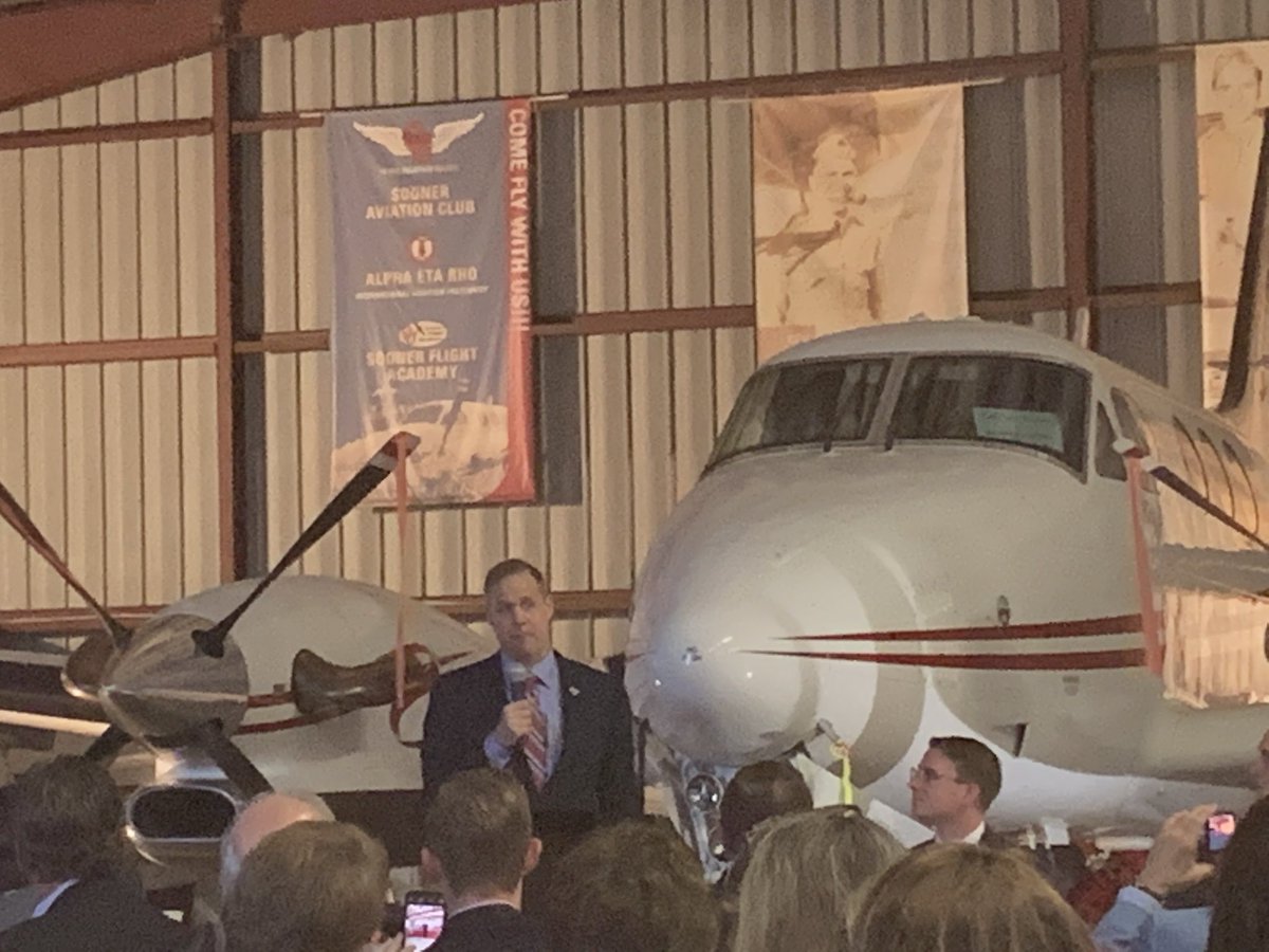 OUPubPrivPart's tweet image. NASA administrator Jim Bridenstine at the @NORMANCHAMBER Aviation breakfast.  Great crowd on a rainy morning!