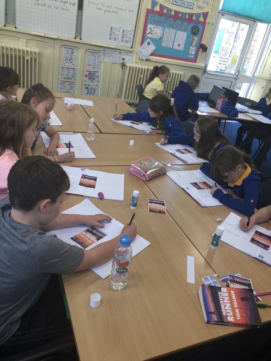 caradogprimary's tweet image. Missions and bubble tasks in action in the Tigers #independence #collaboration #fallenfields 🐯