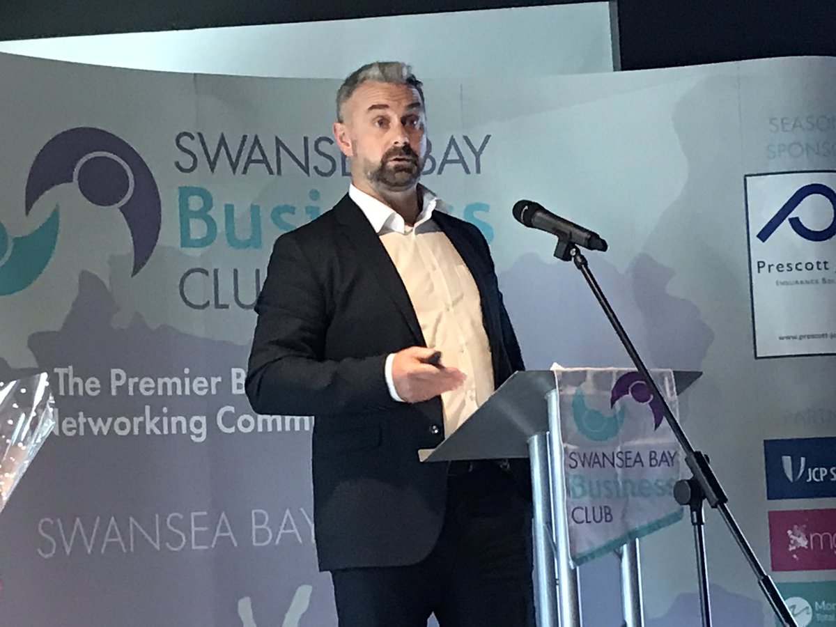 Great to be in the company of successful local businesses at the @SwanseaBizClub with @CycleSolUK great pic @SteveEdgell ! #businessgrowth #ionleadership #Swansea #libertystadium