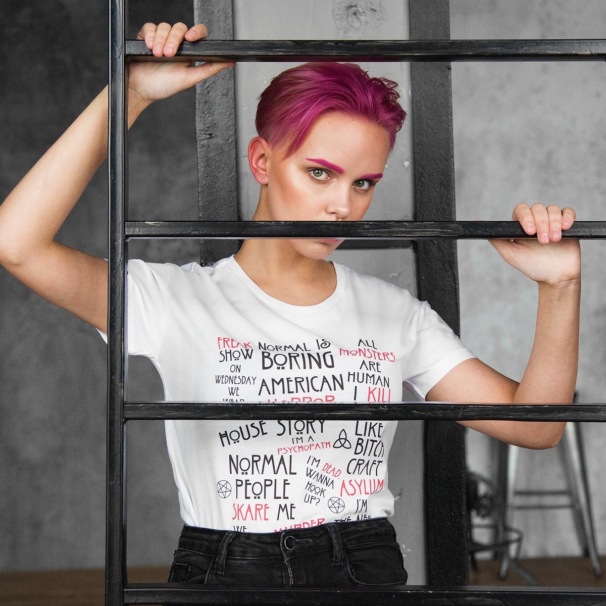 Там первая серия нового сезона Американской истории ужасов вышла. Кто уже посмотрел?

(только не спойлерите)