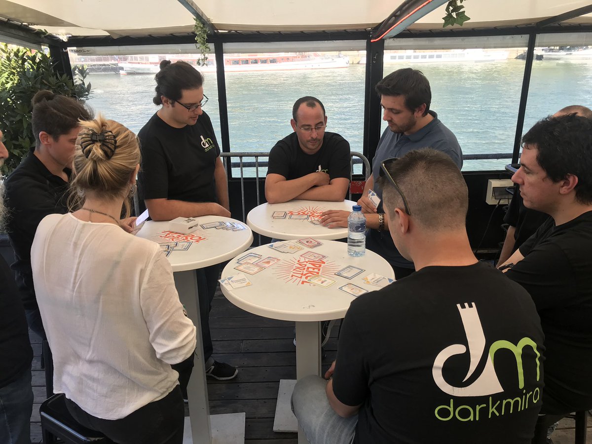 Darkmirafr's tweet photo. Pour la deuxième partie de la journée nos #devhackers participent à un #seriousgame avec @Open_ESN ! #scrum #agile #kanban #developpeur #devhackersday #Darkmira https://t.co/J2bFsBxN5A