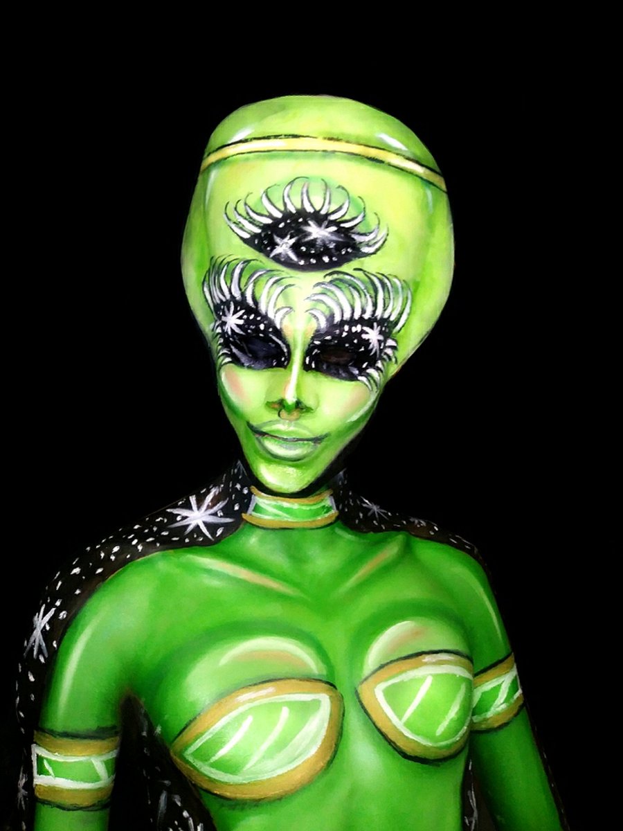 Live from the Area 51 raid 👽

#alien #alienmakeup #makeuplooks #makeupart #art #Artist #facepaint #bodypaint #facepainting #bodypainting #cosplay #sfx #mua #glam  #Area51Raid #cosplay #makeup #dragqueen #gay #makeupartist #area51 #LiveFromTheArea51Raid