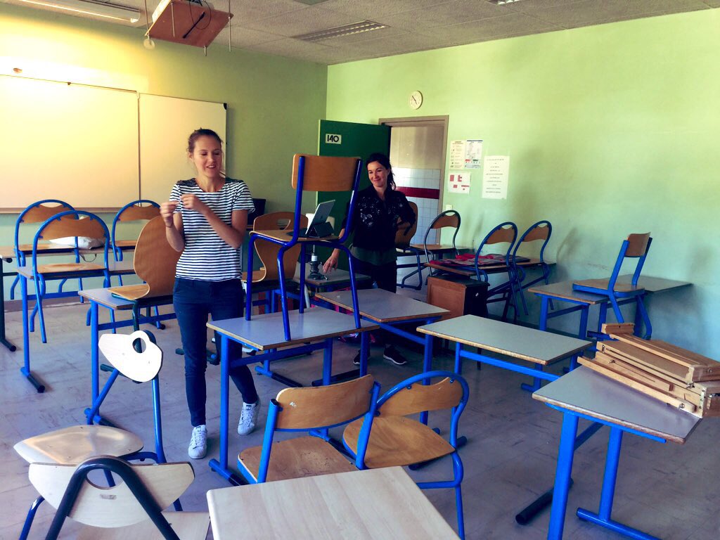 SICARTB's tweet photo. 👏 #Collaboration inter-académique en #Artsplastiques entre @AcademieNice & @AcCreteil: @melanie_fillion et @laurawaag installent l’#escapegame #Polymorphos conçu au @MIPGrasse, initialement prévu pour les #JEP2019 au @lab110bis, au Clg Eluard, Bonneuil s/Marne. @igartsplastique https://t.co/r2xECbYAEq