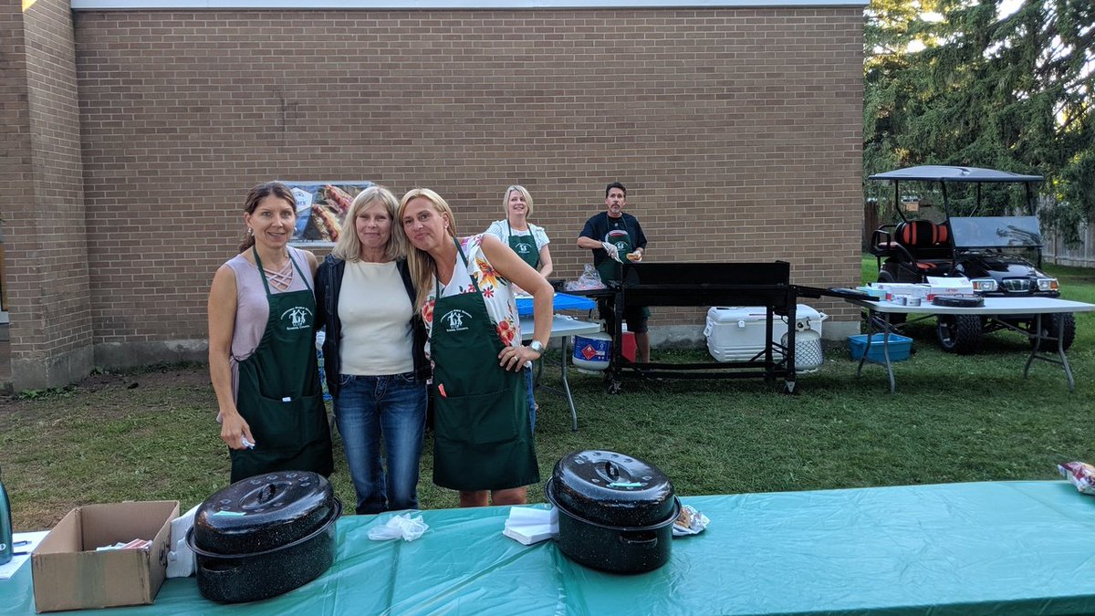 CWOptimists's tweet photo. Conestogo Optimists cooking it up again this year in support of the Conestogo School parent Council.  Thanks once again to @Pillers1957 for donating delicious Grillwurst sausages. https://t.co/EtDKdvqNw2