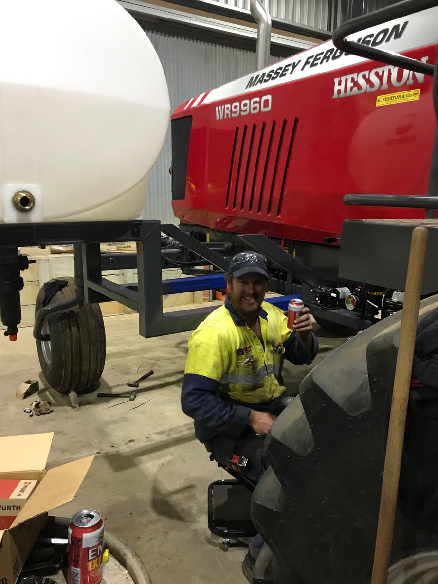 Travis Eva tweet media