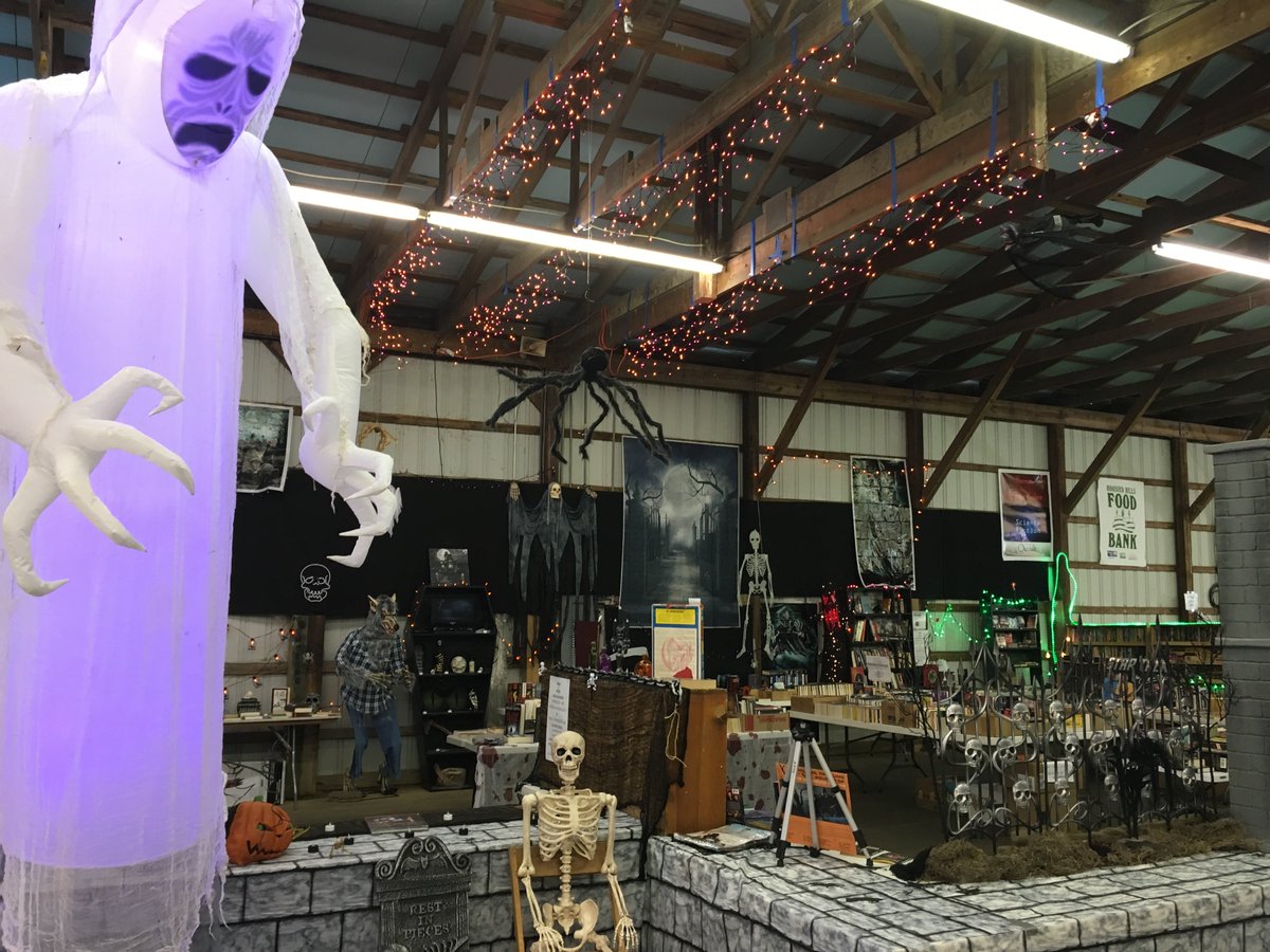 36th Annual Food Bank Book Fair Oct 3-8! #HHFBBookFair <a href="/citybloomington/">City of Bloomington, IN</a> <a href="/IUBloomington/">IU Bloomington</a>