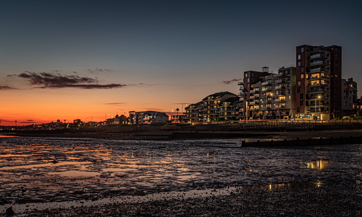 I prefer low tide for #sunset photos in #Southend as you can walk out a little way & catch the golden #reflections on the #buildings along the #prom & in the pools of water left by the outgoing tide. #itsallaboutthelight