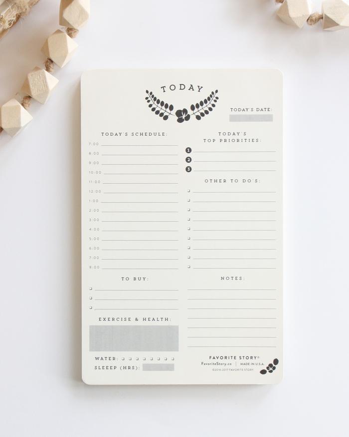 thefestivefarm's tweet photo. My Type A heart skips a beat. The perfect size for any desk or kitchen countertop (also ideal as your mouse pad).

$15

• hourly scheduler
• today’s top priorities
• to do’s
• to buy
• notes
• exercise &amp; health log
• water intake &amp; sleep log

https://t.co/eiJoBb2aQl https://t.co/Gn6zix1h5Q