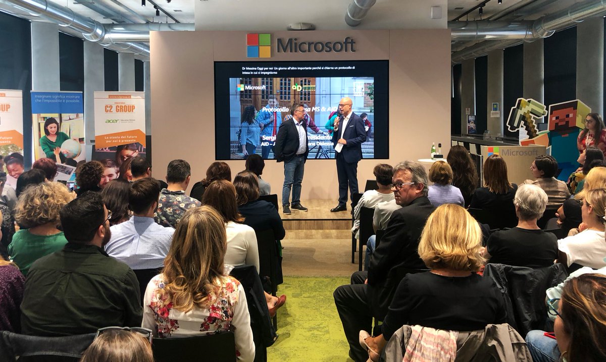 Rafforziamo la collaborazione con l'Associazione Italiana Dislessia <a href="/dislessia/">AID Italia</a>: nuovi corsi di formazione sul territorio per scoprire le tecnologie che aiutano i ragazzi con disturbi di apprendimento, i loro insegnanti e dirigenti #ambizioneitalia