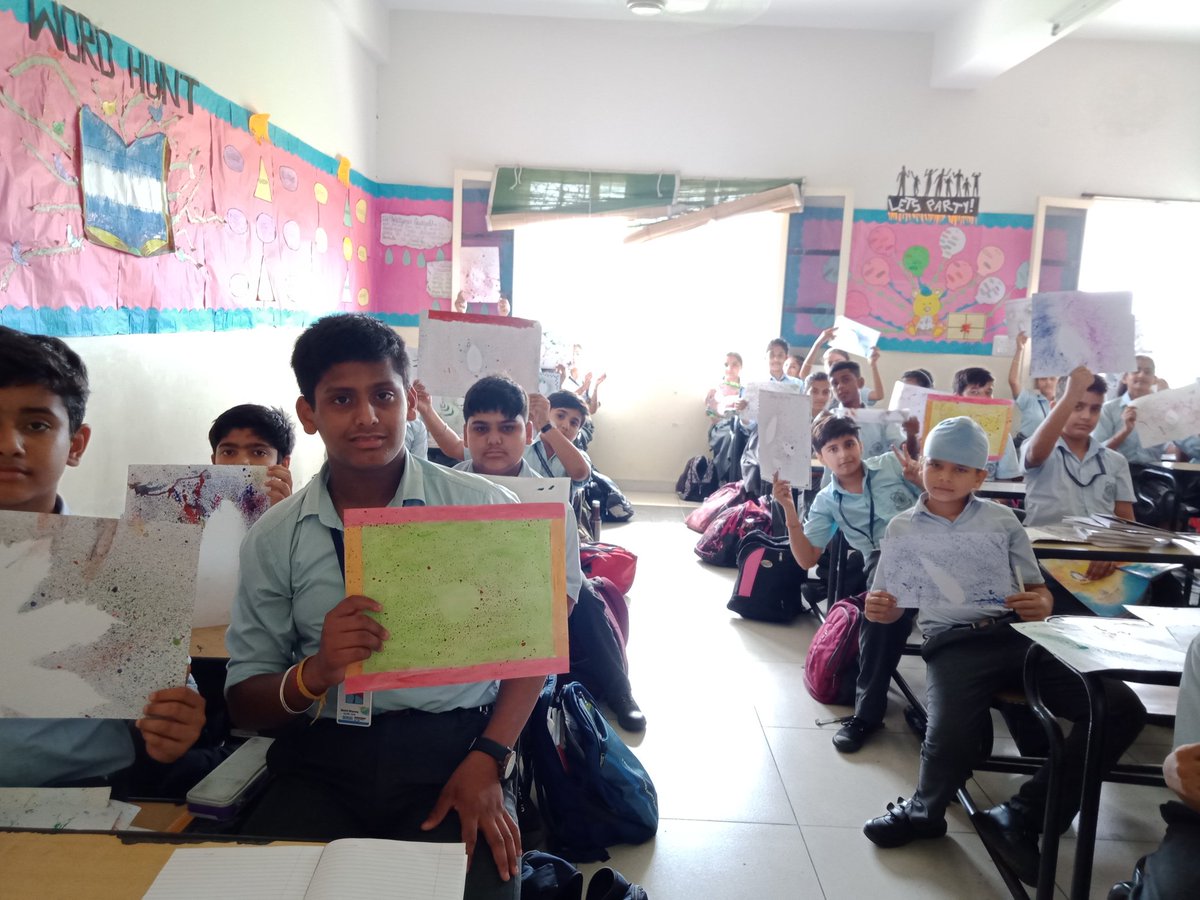 PoonamR74467203's tweet photo. Art is the flow of inner expression...Art Mela organised at Kamla Nehru Public School..Ss enjoyed alot ...thanks @pkdhillon08 mam for such a gr8 event
@RiseUp4SDGs @KnpsIndia https://t.co/X6XEbrXvOs