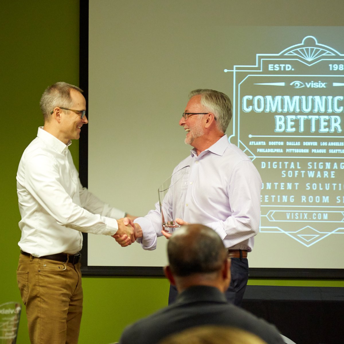 visix_inc's tweet photo. Visix employees tend to stick around awhile. Yesterday we marked nine people who've been with us for 10 years, two who've been here for 15 years, one for 20 years and another two for a whopping 25 years! Here's to lots more years together! #Visix #agreatplacetowork #workiversary https://t.co/JkxEfCm9Q7