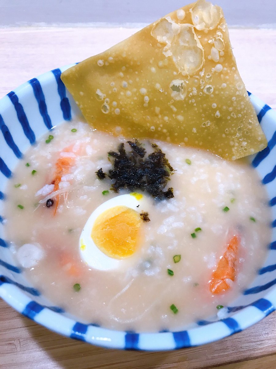 Waka 備忘録 鮮蝦干貝粥140元 エビ とホタテの出汁が効いててめちゃウマ 10 30代の現地女性陣が沢山並んでたのできっと美味いに違いないと思って行ってみたらそうだったw 中国語しか通じないけど おススメ 台湾 台北 一人飯 満粥穂 Wish Congee