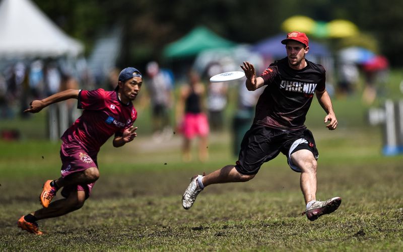Ultiworld's tweet photo. How To Pull Off An Upset At Regionals (Or Die Trying): https://t.co/Tbs0LevAzV [Photo: @UltiPhotos] https://t.co/w6G50boJ4z