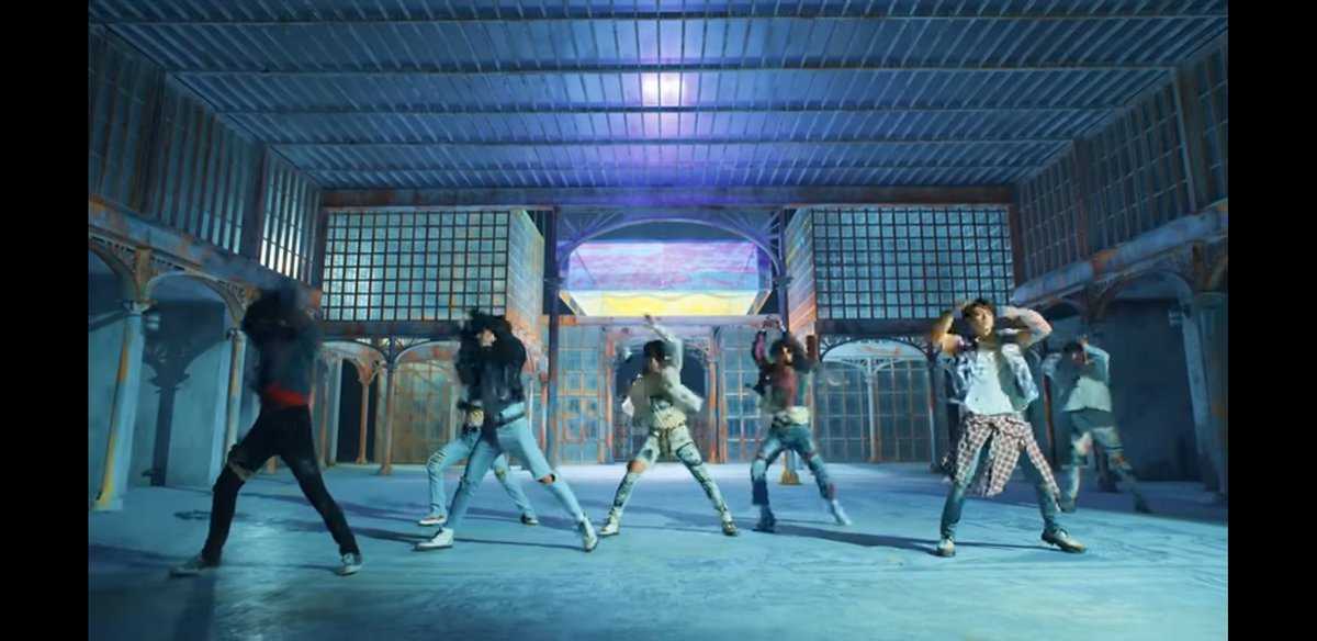 Bts fake love mv. Bts fake love mv. бтс эра фейк лав. бтс fake love. клип bts fake.