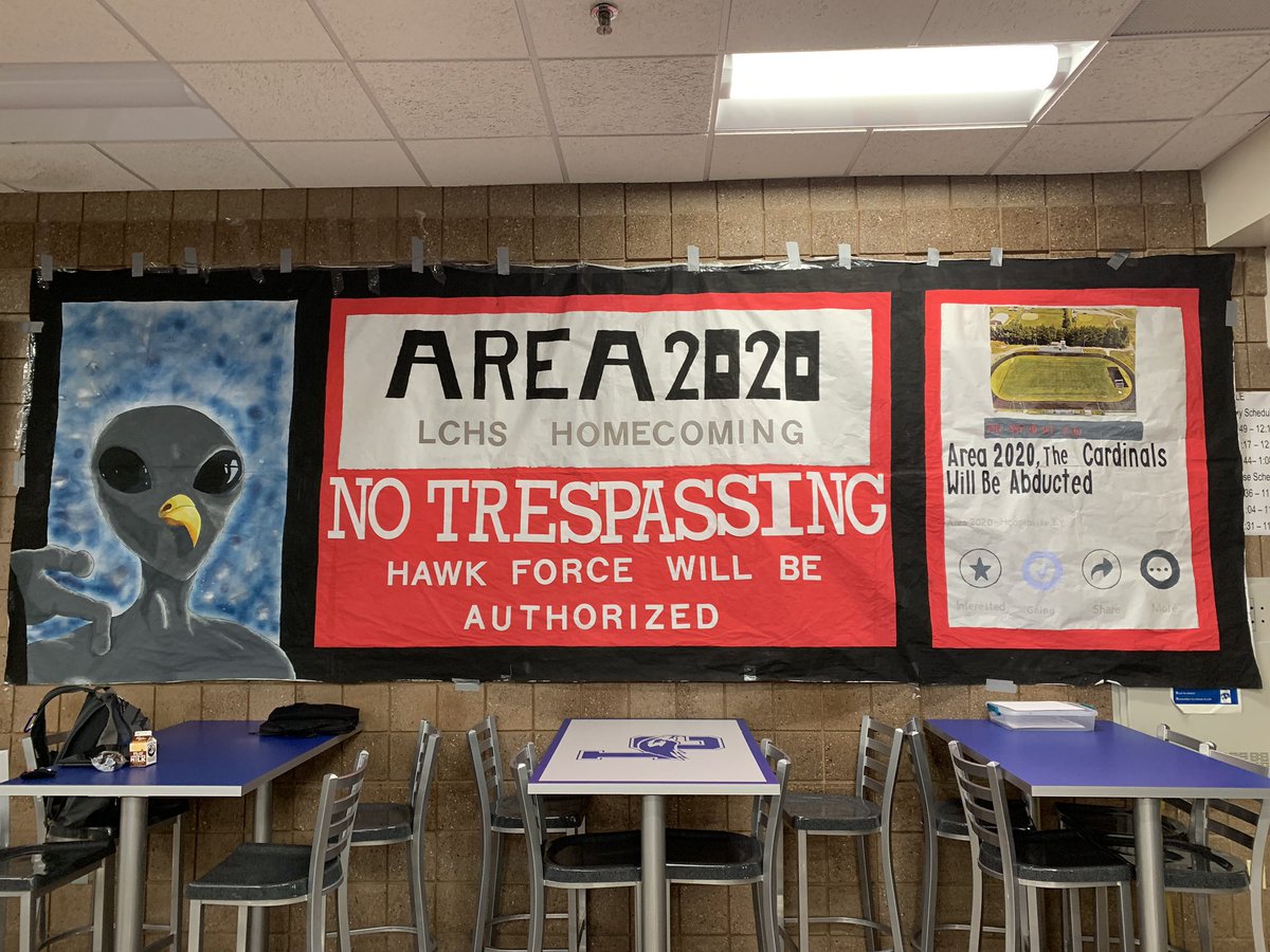 JamestownSuper's tweet photo. Homecoming is always a good time at LCHS! Class competitions are underway for best designs. Go Hawks! #HawkPride https://t.co/6CgMrrkQut