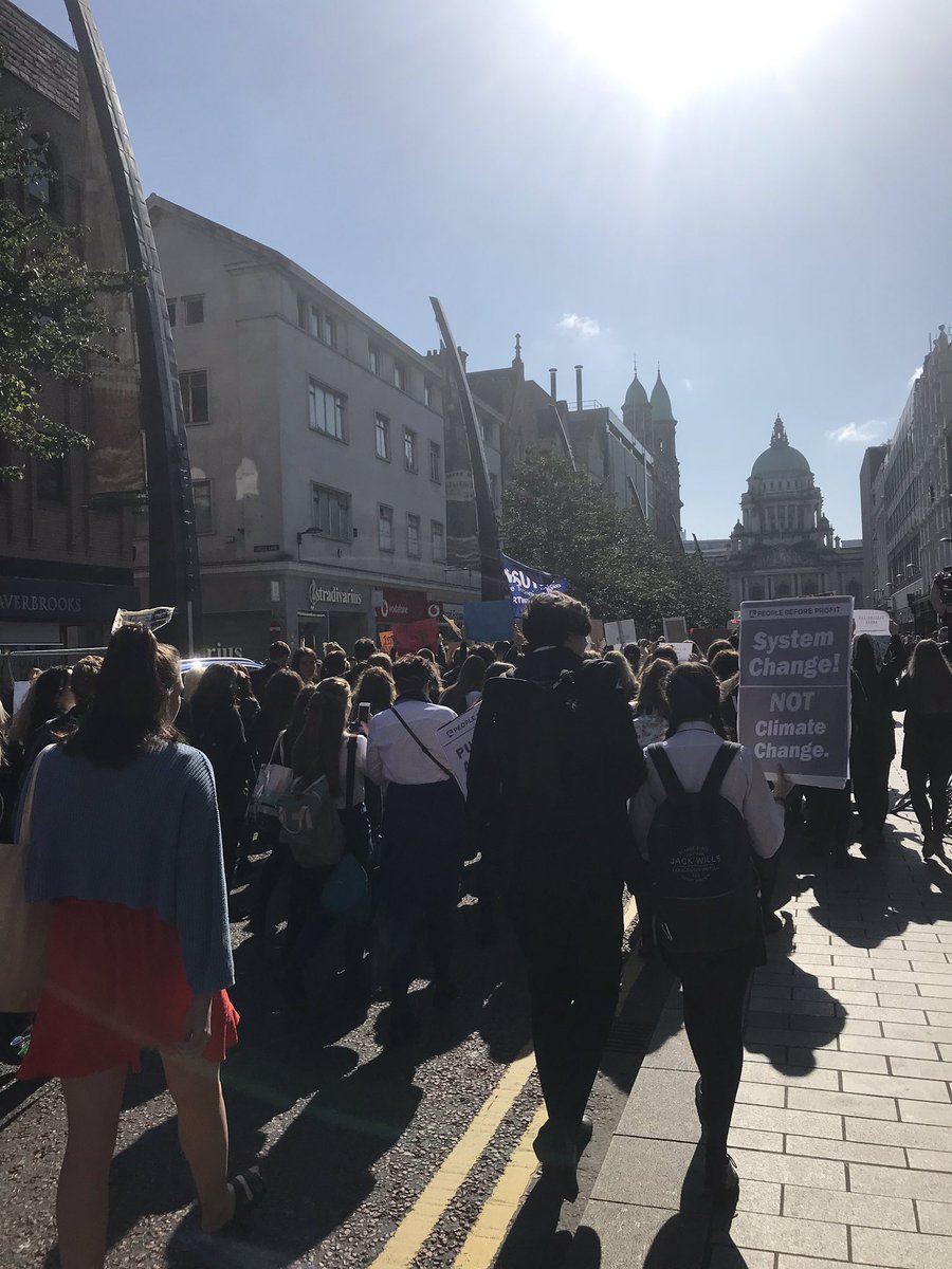 ClonardMBelfast's tweet photo. #Climatestrike #20September #Standupfortheearth #Belfast https://t.co/szJqrmC8Bx