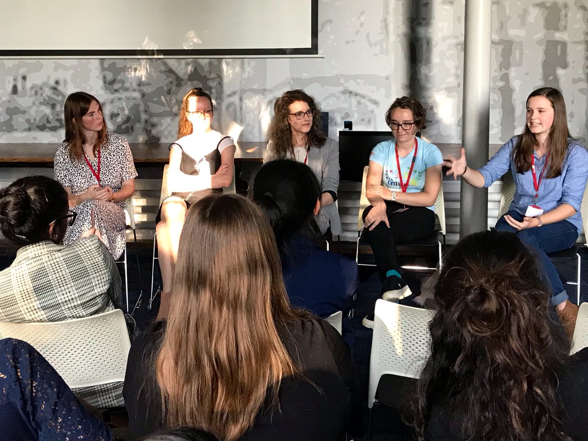 RoyalHighBath's tweet photo. Excellent #Oxbridge advice from the real deal; #RHSAlumnae talking to our Sixth Form about life at @UniofOxford and @Cambridge_Uni Join us for our Sixth Form Open Evening next week https://t.co/72BlpJ6iS6 #inspiringgirls #RHSSixthForm https://t.co/YLKSuZTLki