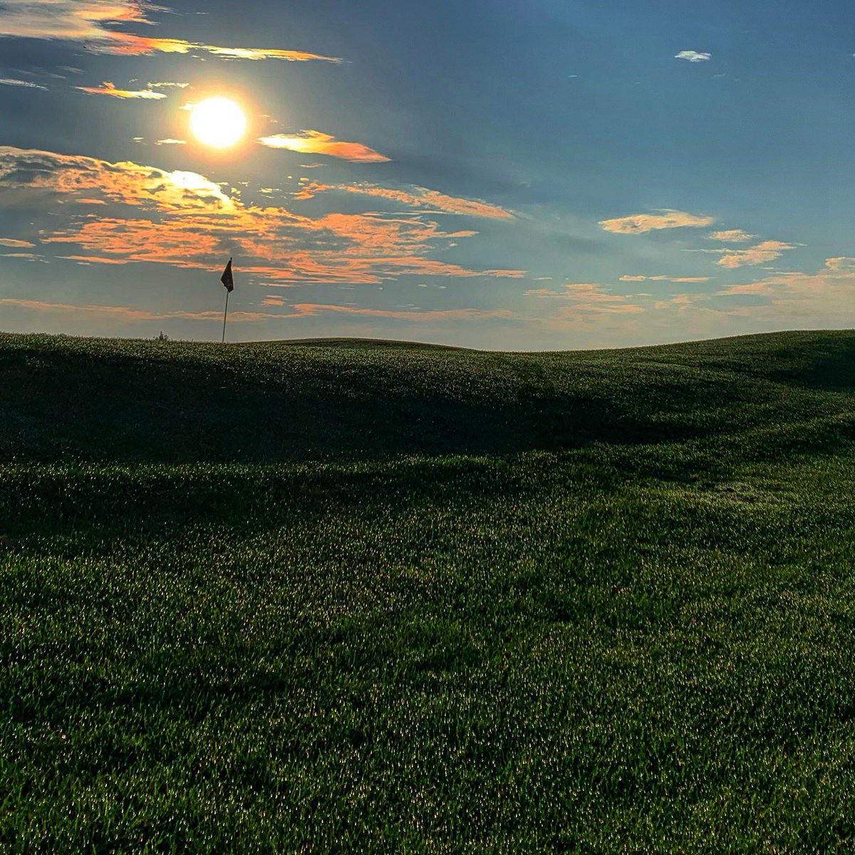 CraigFinnestad's tweet photo. Golf is a lot like life. 

1. It’s best done with others. 
2. You get good and bad breaks. Deal with it. 
3. You don’t have to win to enjoy it. 
4. Your most important shot is the next one. 
5. Perfection isn’t possible. 

#DailyCraig https://t.co/OQLeoEnyvh