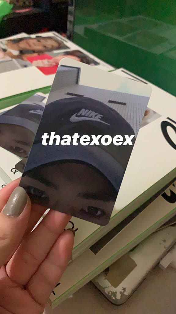 thatexoex's tweet photo. [WTT] PH priority but can go WW 
😔🤙🏼

Have: [1st pic] Sehun G Version pc
Want: [2nd pic] Chanyeol G Version pc, any of the 2 

What A Life #EXOSC #WTT #WTTPH 

Pls help RT and help save a...me 🤪🤙🏼
@exotradingph https://t.co/XVTn1kXO5h