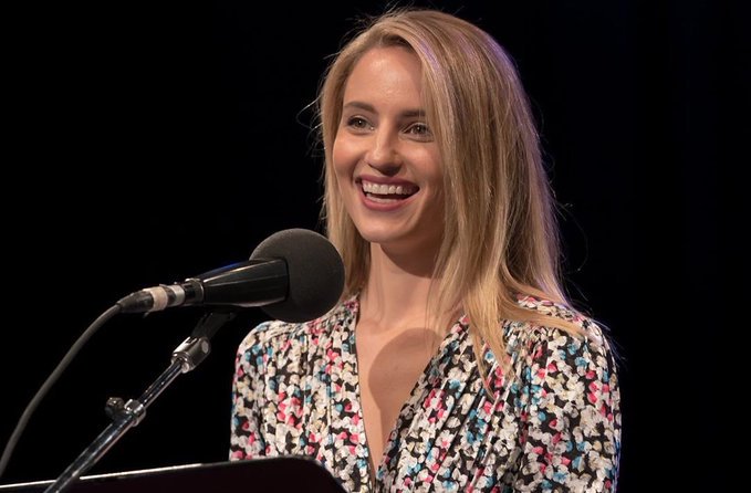 DAgron_com's tweet photo. 📷 +08 | Poor quality of #DiannaAgron at Selected Shorts two days ago. https://t.co/Y7skcrBpFx https://t.co/9yzwkTODGA