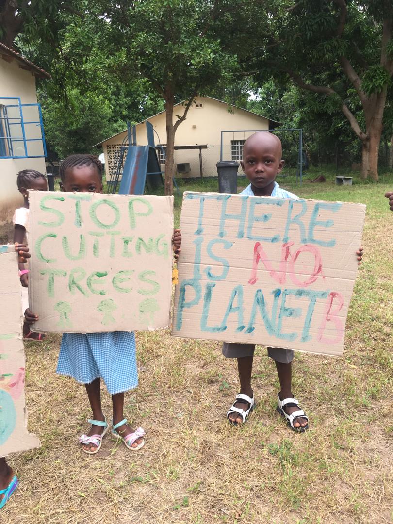 bbsonko's tweet photo. #ClimateStrike in our way @mrcunitgambia #Keneba #OSWEP. Our message is simple #stopcuttingtrees #stopbushfires. https://t.co/CZdQDKvtoW
