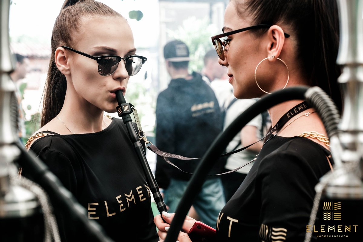ElementTobacco's tweet photo. Friday mood: smoke Element - Watermelon Holls and don’t care about anything https://t.co/0wjkADXZ9E