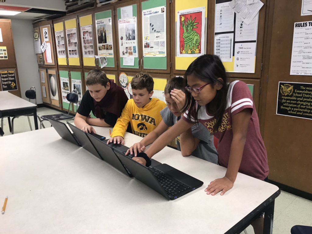 arcidayarnumfay's tweet photo. Students love Quizlet Live! Studying for Clay Vocabulary Assessment this morning in 6th grade Art. https://t.co/2dZhJmVMpq