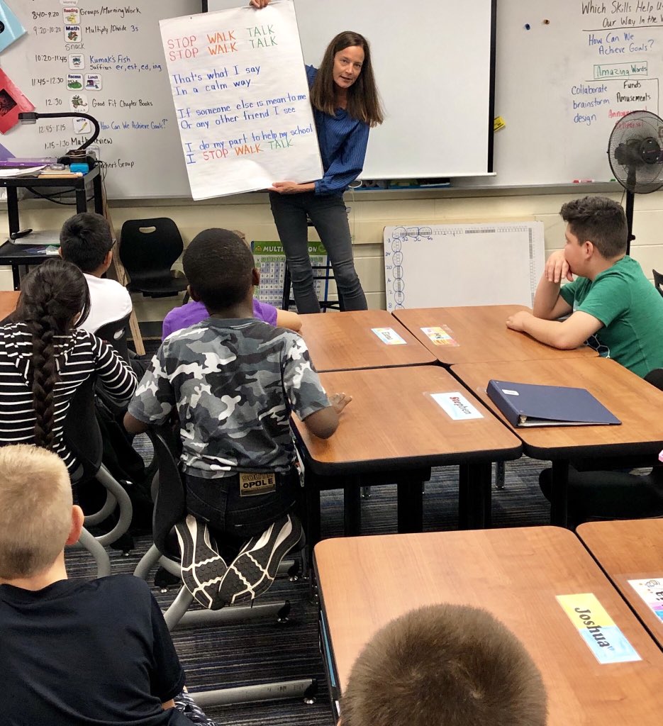 MrFollettWO's tweet photo. So great to have Mrs. Kuiper join our @LakeshoreWO team this year and share her expertise on children’s social/emotional wellness. This morning she came for a visit to help teach our 3rd graders skills to handle situations when others are being unkind. #GoWO #stopwalktalk https://t.co/XdOPn5pIJb