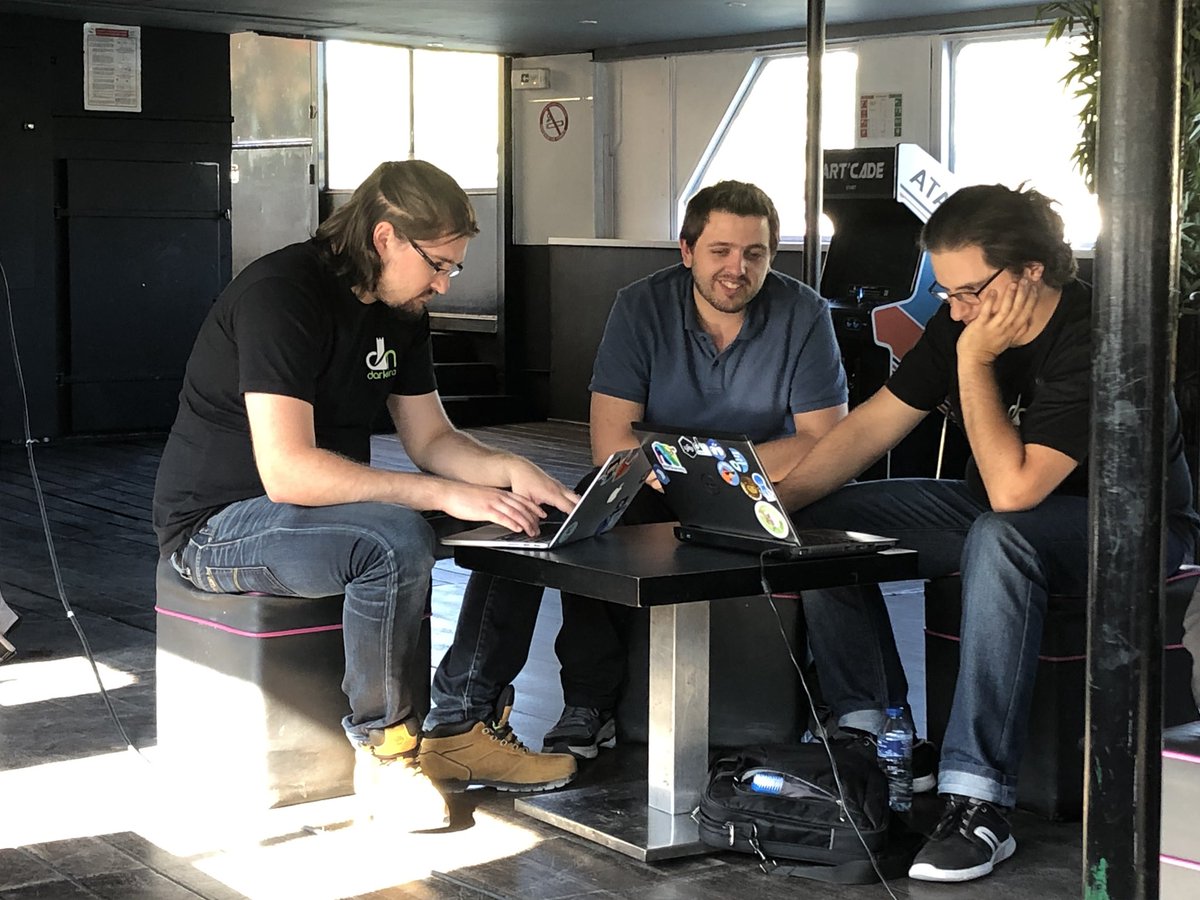 Darkmirafr's tweet photo. Les #devhackers attaquent une session de codage par groupe de trois pour mettre en pratique ce qu’ils ont vu ce matin lors du #workshop defensive programmation ! #developer #developpement #devhackersday #Darkmira https://t.co/Kk7hyXXPFP