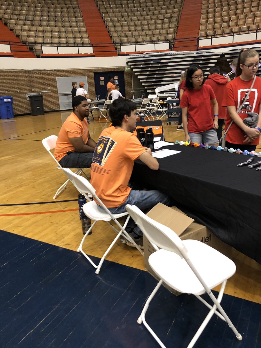SCOREAuburn's tweet photo. #DestinationStem2019 is under way! @COSAMOutreach https://t.co/uwFa9qX8p6