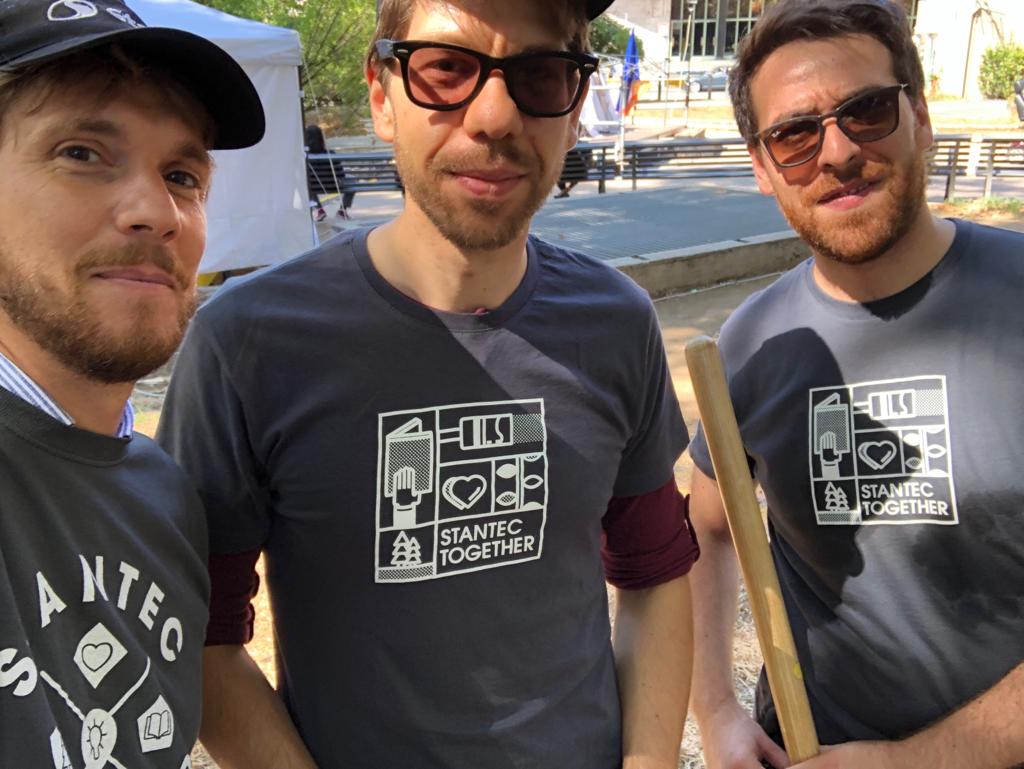 Stantec's tweet image. Inzia la Stantec in the Community Week, una settimana dedicata al #volontariato e all’inclusione sociale. Oggi alcuni volontari dell’ufficio di #Roma hanno partecipato a "Puliamo Il Mondo", l’iniziativa di @Legambiente , per ripulire piazza Bologna. #StantecTogether