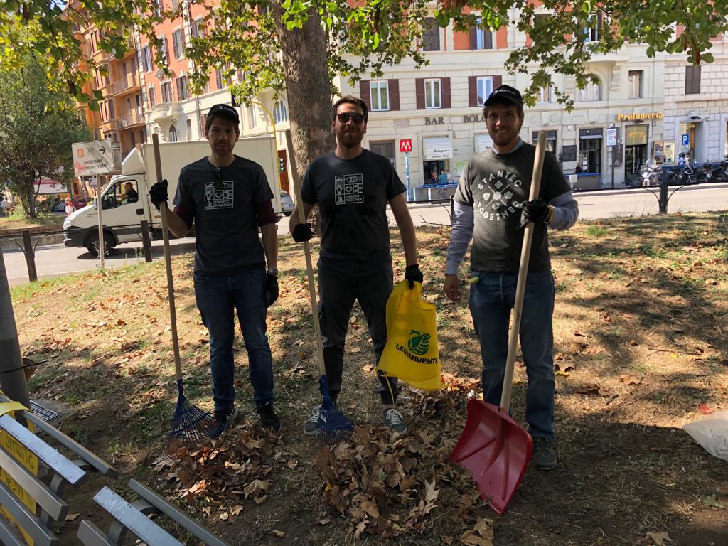 Stantec's tweet image. Inzia la Stantec in the Community Week, una settimana dedicata al #volontariato e all’inclusione sociale. Oggi alcuni volontari dell’ufficio di #Roma hanno partecipato a "Puliamo Il Mondo", l’iniziativa di @Legambiente , per ripulire piazza Bologna. #StantecTogether