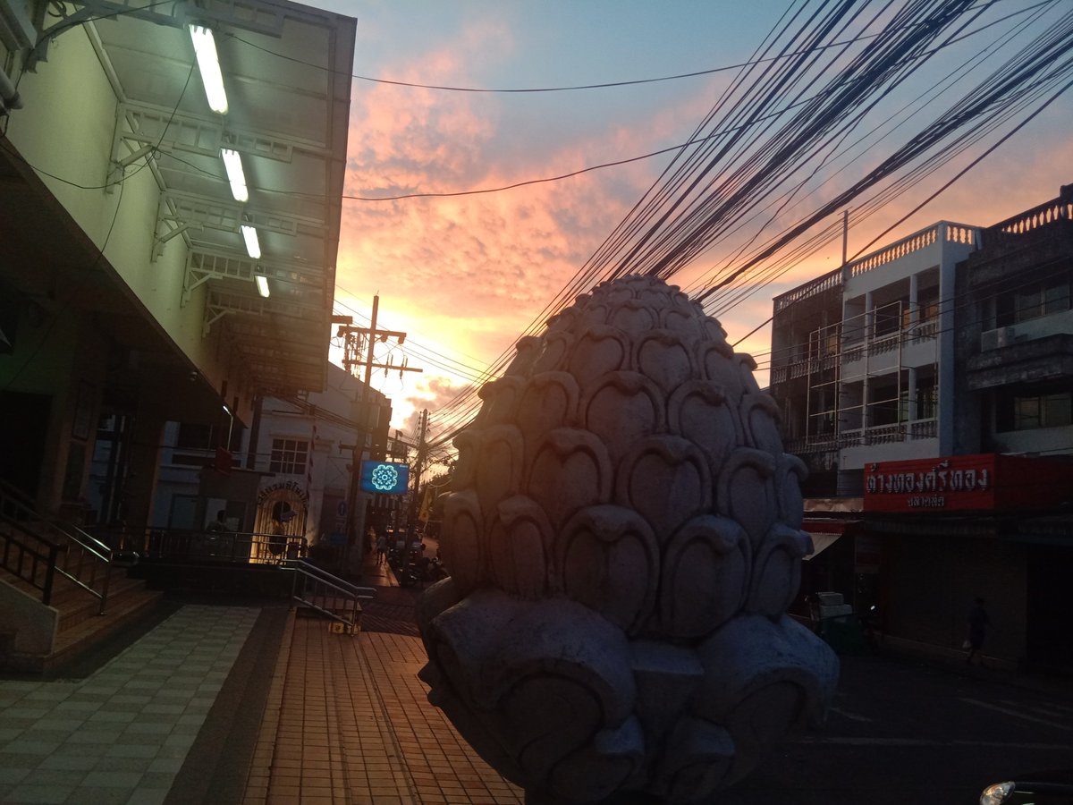 pp_cmp's tweet photo. เธอบอก   " โชคดีกับสิ่งที่เลือก"
ทั้งๆที่ผมนั้นยังไม่ได้เลือกเลย....
งั้นผมคงต้องโทษตัวเองตลอด
ทั้งๆที่ผมนั้นยังไม่เลือกเลย...

#แคปชั่นอ่อย #แคปชั่นเสี่ยวๆ #แคปชั่นเศร้า #แคปชั่นกวนๆ 
#แคปชั่น #แคปชั่นเด็ด #แคปชั่นโสด https://t.co/pC0wuhQpvZ