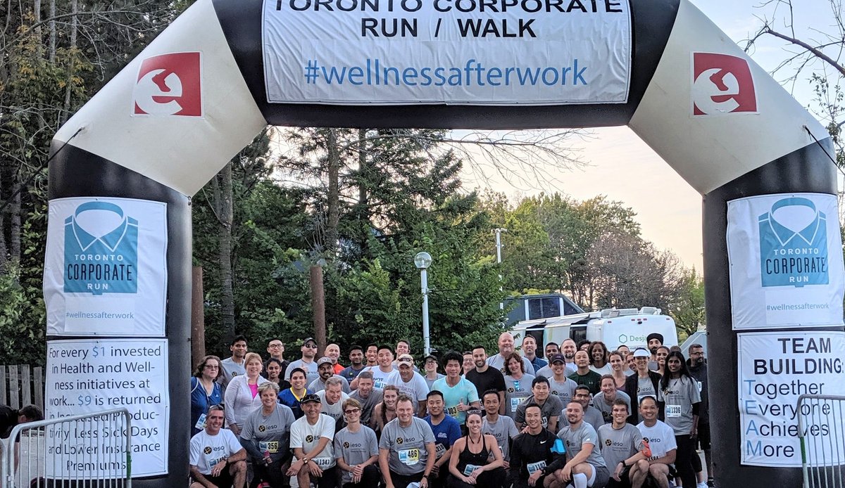 mynextrace's tweet photo. Flashback Friday. Another MyNextRace success story re-invigorating, re-imagining a 31 year old corporate event and now five years later the verdict is in! @GoodTimesRun @TOCorporateRun #afterworkwellness https://t.co/WrahmCdF16