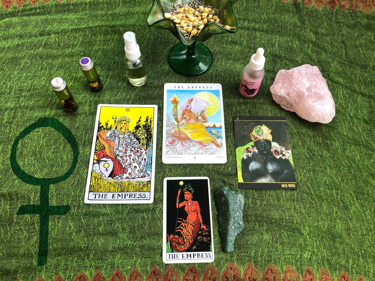 morrismichaelj's tweet image. PLANETARY MAGIC PRACTICES:
on our journey through the days of planetary magic, Friday brings us to the day of Venus. 
Venus is the benefic of the nocturnal sect. Venus unifies and reconciles...
michaeljmorris.co/blog/planetary…
#astrology #planetarymagic
