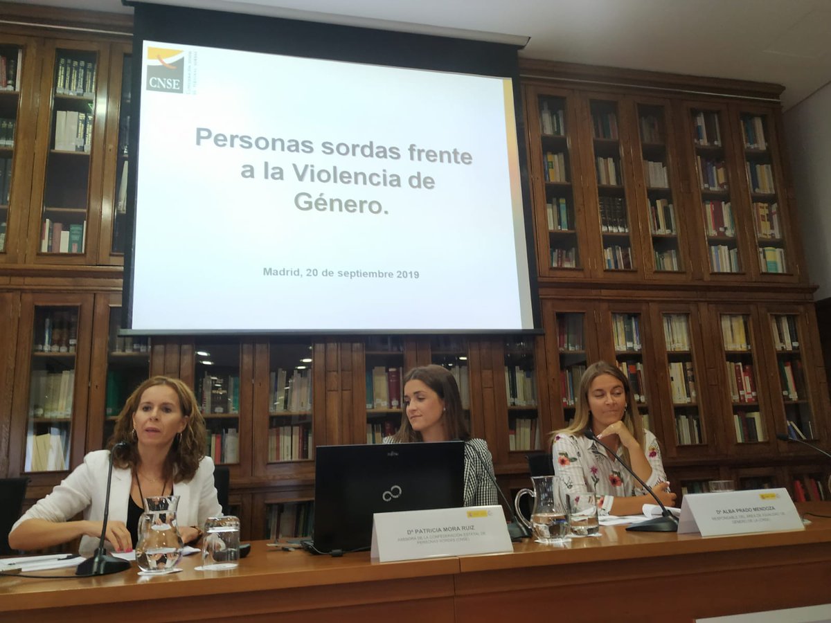 CNSEinfo's tweet photo. La @CNSEinfo ha participado hoy en las ‘II Jornadas de formación en violencia de género’ organizadas por @justiciagob,  para dar a conocer la realidad de las mujeres sordas víctimas de violencia de género, y los recursos que nuestra entidad ha puesto a su disposición. https://t.co/bujLB7riXC