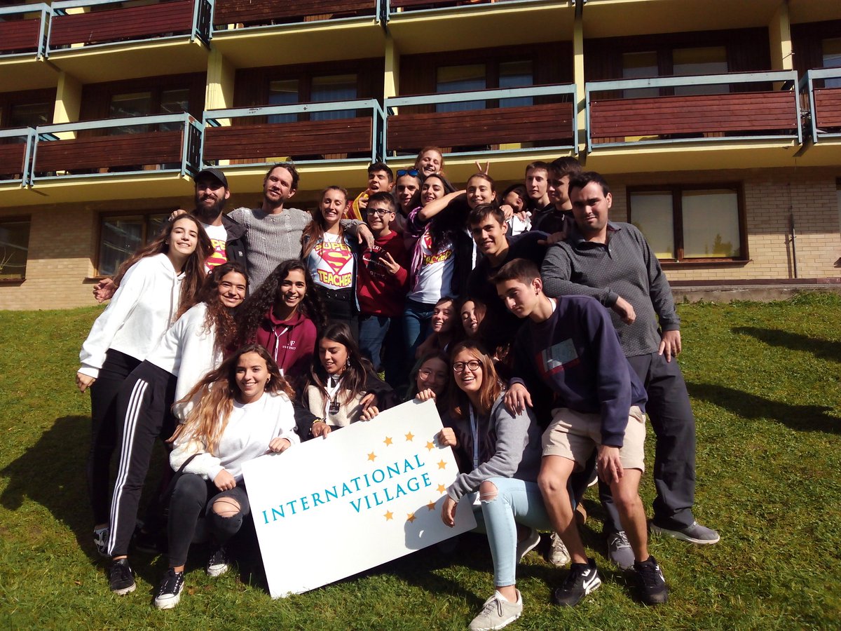 patriciammateo's tweet photo. Last day of #internationalvillage #Slovakia #languagecamp @insjoanbrossa participants will go back home loaded with good memories and many new friendships #internationalisation #learningcanbefun https://t.co/iwgd0OOdKo