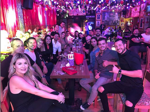 Miamivisuals100's tweet photo. TBT to like a couple Hours ago, celebrating @alanortega218 &amp; @marce_moli Wedding with the whole Miami crew in Medellin, Colombia! 🤵🏼👰🏻😎🇨🇴✨✨🙌🏼🙌🏼
#AlanMarce #Medellin #Vibes
 
#internetmarketing #internetmarketinglifestyle #socialmediamarketing #marketinglife #thinkoutsidethebox https://t.co/gv1wpip6VW