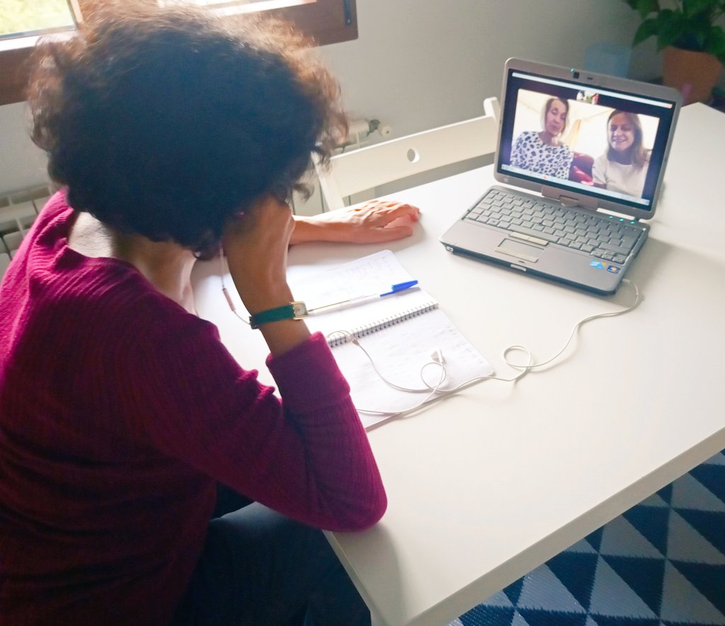 Super happy to see our students that are learning Spanish in #England having a natural conversation with our students that are learning English in #Spain! This OLÉ. Online Language Exchange.
So proud of them. #Speakole #olinelearning #Spanishclasses